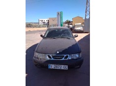 saab 9-3 berlina del año 1999 2