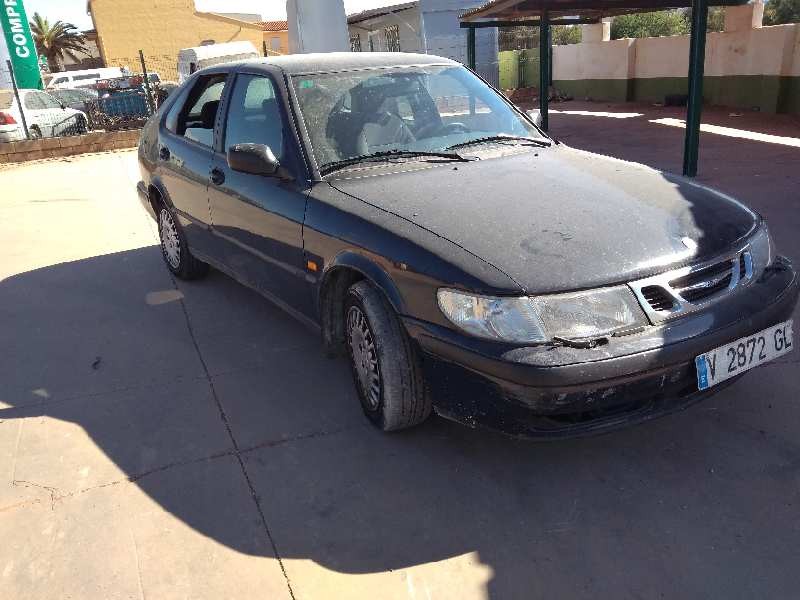 saab 9-3 berlina del año 1999