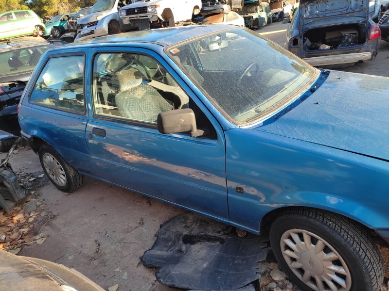 ford fiesta berl./courier del año 1989