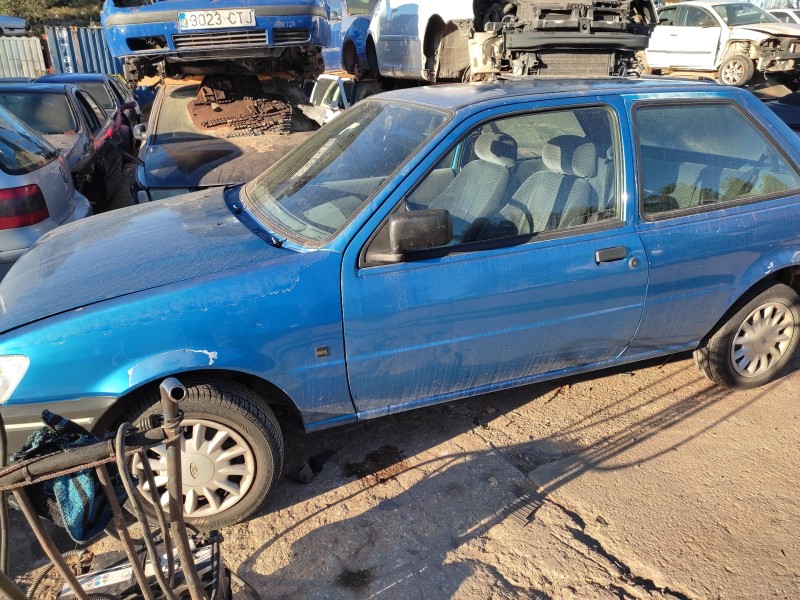 ford fiesta berl./courier del año 1989