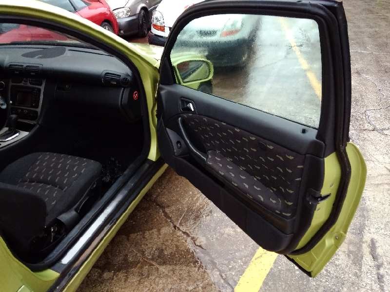 mercedes-benz clase c (w203) sportcoupe del año 2005