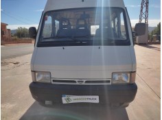 nissan trade 100 del año 1998