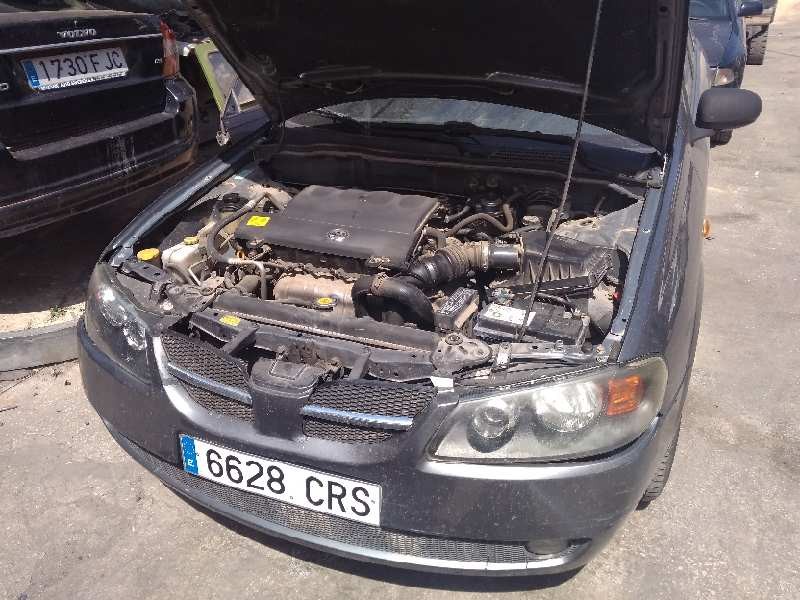 nissan almera (n16/e) del año 2004