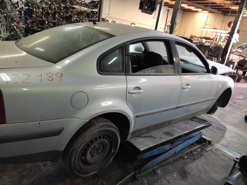 volkswagen passat berlina (3b2) del año 1996