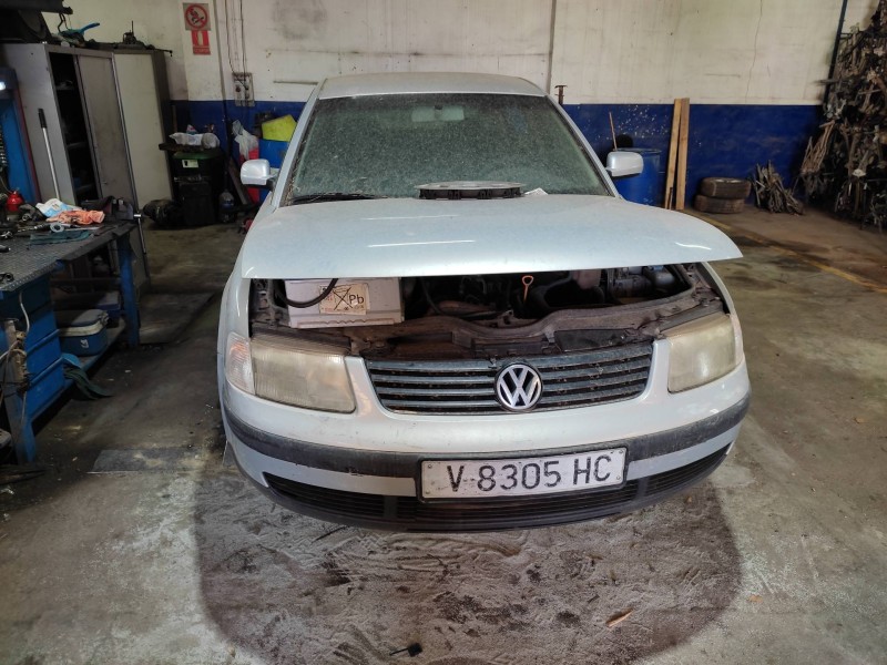 volkswagen passat berlina (3b2) del año 1996