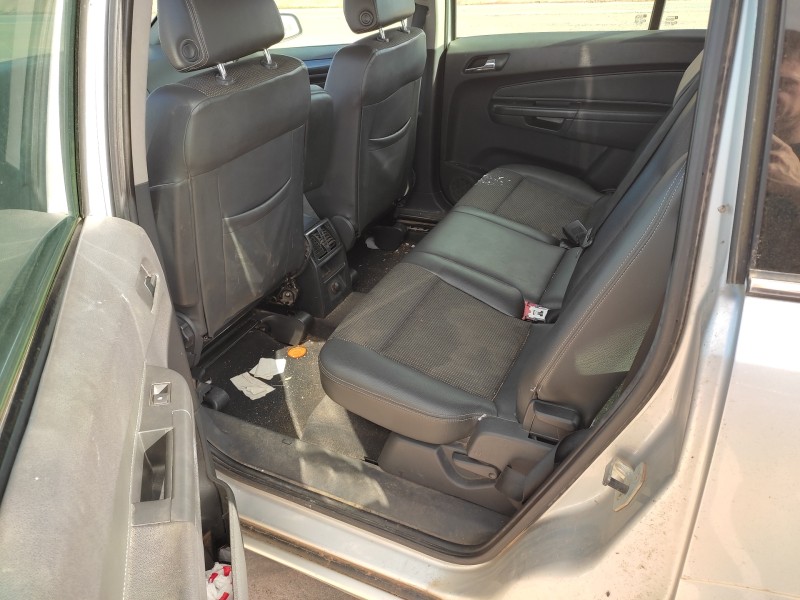opel zafira b del año 2006