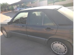 mercedes-benz clase c (w201) berlina del año 1982 2