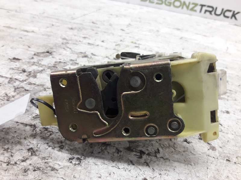 Recambio de cerradura puerta trasera izquierda para ford focus berlina (cak) ambiente referencia OEM IAM XS41A26413BH  