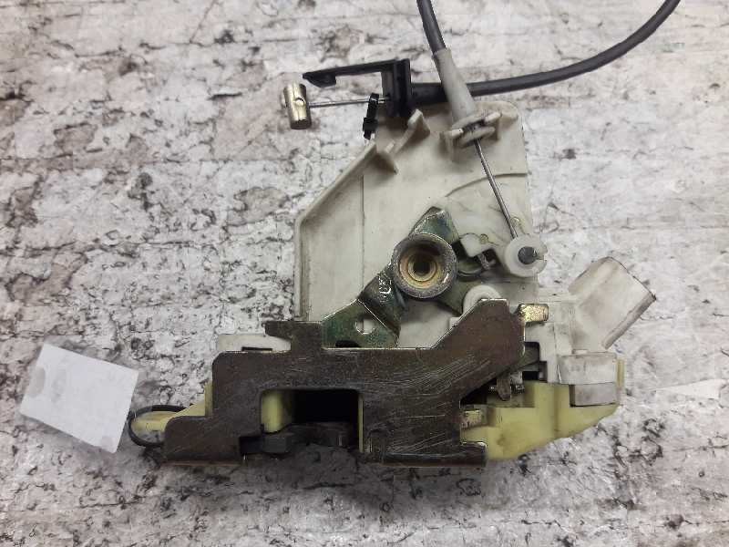 Recambio de cerradura puerta trasera izquierda para ford focus berlina (cak) ambiente referencia OEM IAM XS41A26413BH  