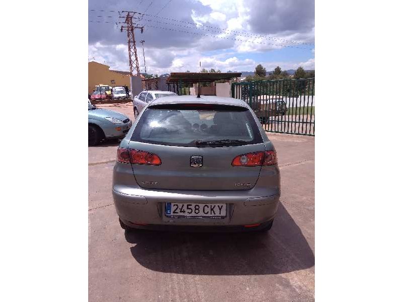 seat ibiza (6l1) del año 2003