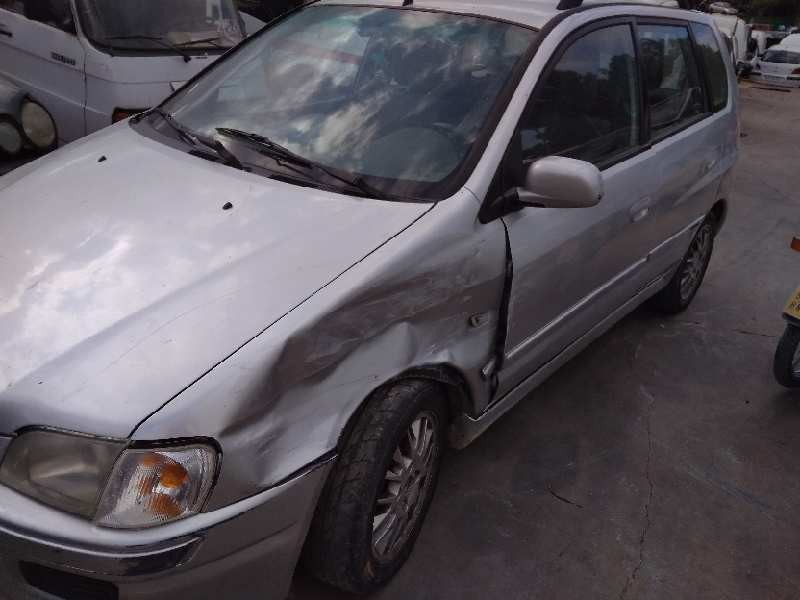 mitsubishi space star (dg0) del año 2001