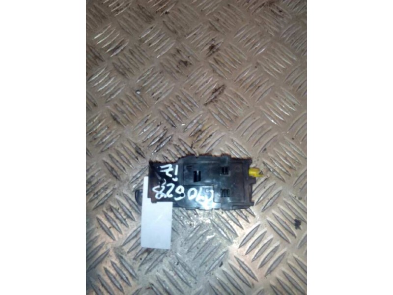 Recambio de maneta interior delantera izquierda para nissan trucks atleon tk 3.95 referencia OEM IAM   