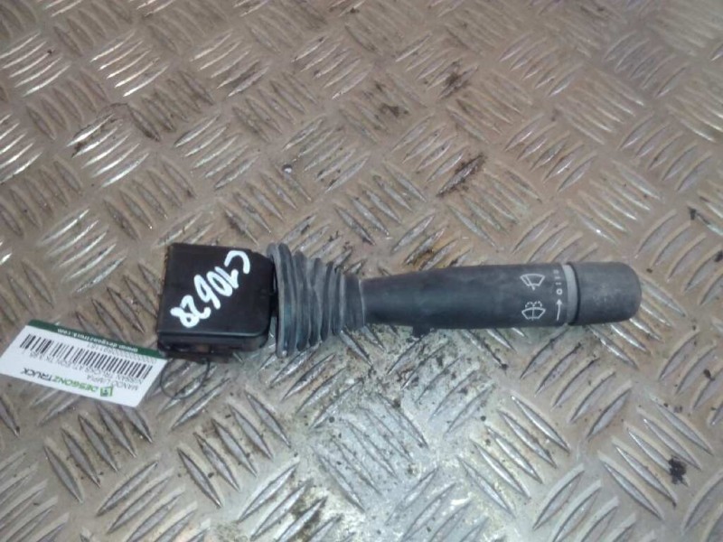 Recambio de mando limpia para nissan trucks atleon tk 3.95 referencia OEM IAM   