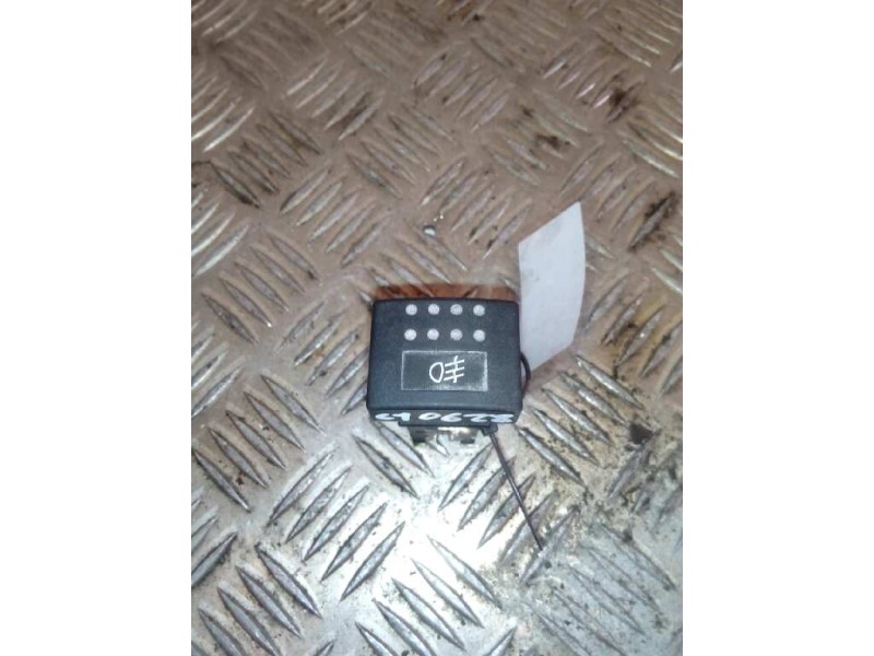 Recambio de boton antiniebla para nissan trucks atleon tk 3.95 referencia OEM IAM 253709X001  