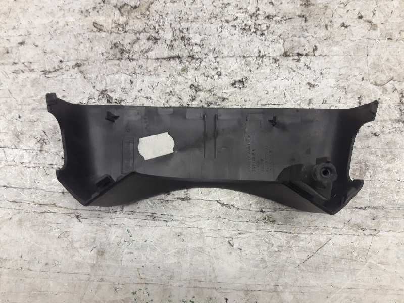 Recambio de guarnecido superior volante para renault megane ii berlina 5p authentique referencia OEM IAM 8200079129  