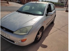 ford focus berlina (cak) del año 2001 2