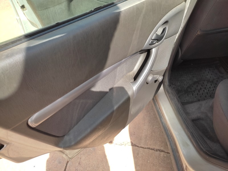ford focus berlina (cak) del año 2001