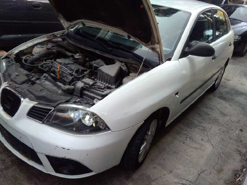 seat ibiza (6l1) del año 2008