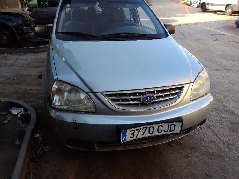 kia carens del año 2003