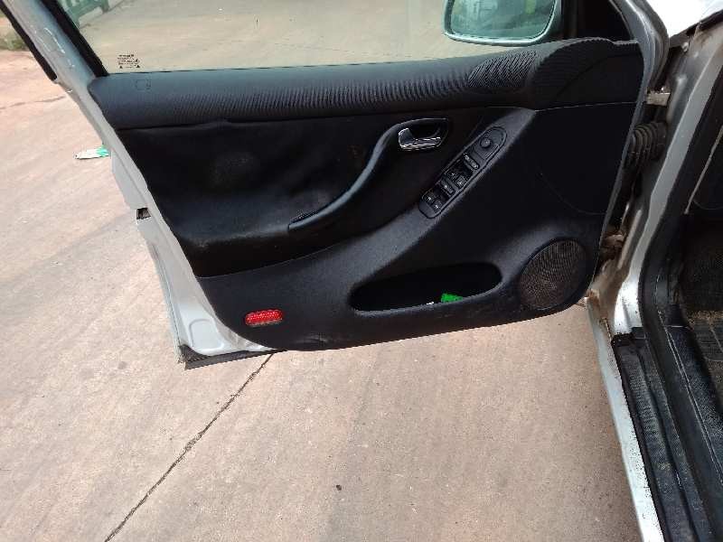 seat toledo (1m2) del año 2003