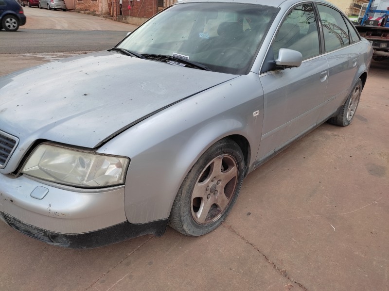 audi a6 berlina (4b2) del año 1998