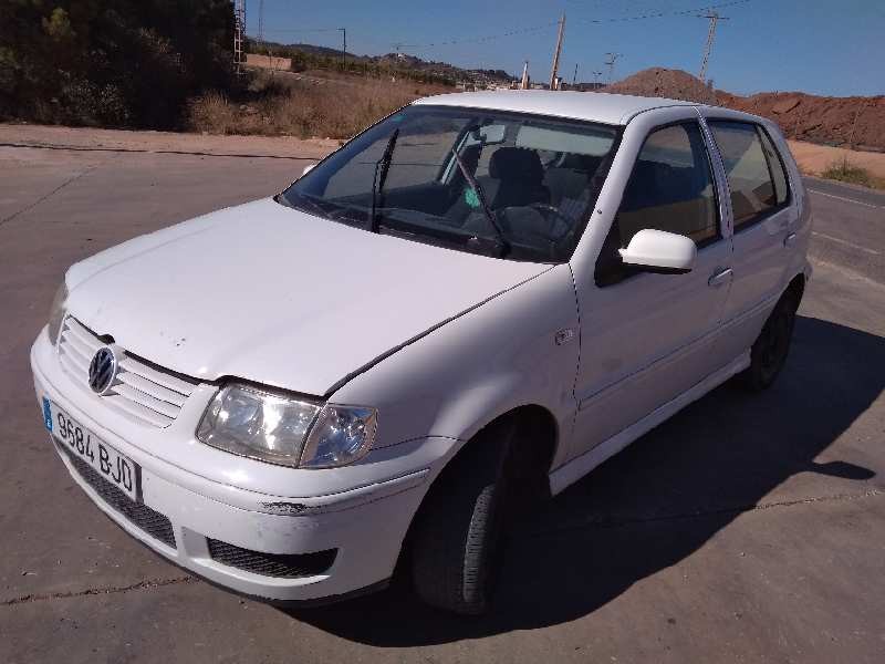 volkswagen polo berlina (6n2) del año 2001