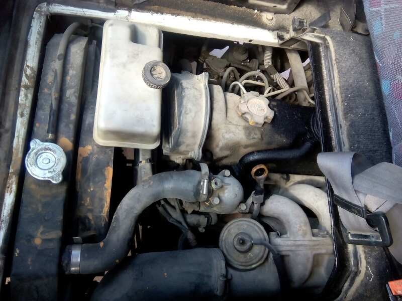 nissan trade del año 2001