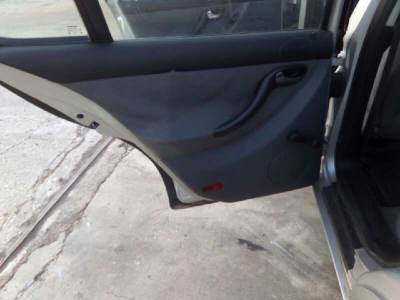 seat toledo (1m2) del año 2000