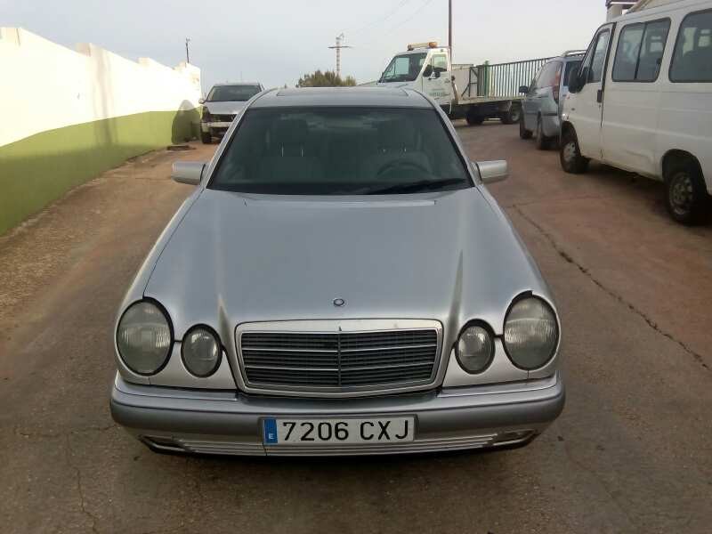 mercedes-benz clase e (w210) berlina diesel del año 1998