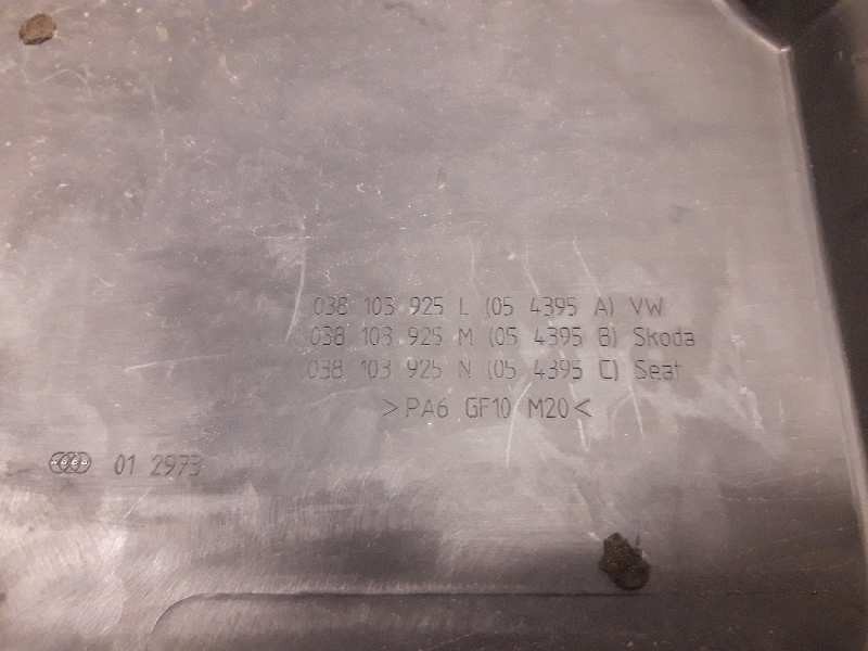 Recambio de tapa motor para seat ibiza (6k1) select referencia OEM IAM 038103925  