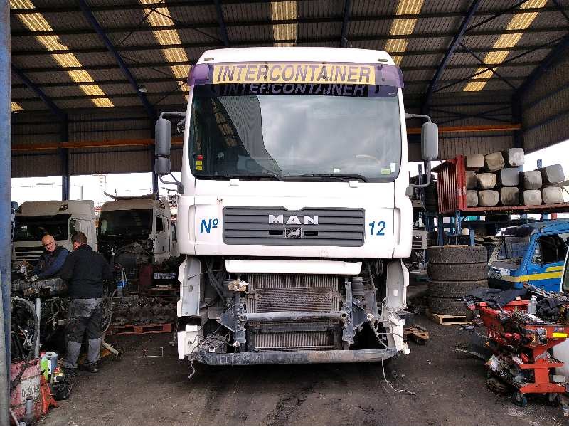 man tg - a 18.xxx del año 2002