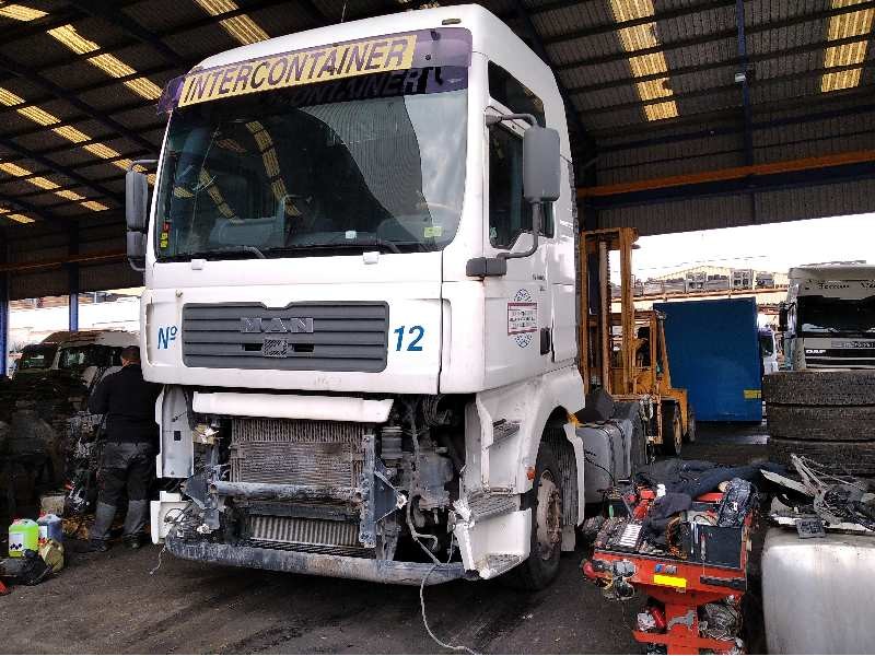 man tg - a 18.xxx del año 2002