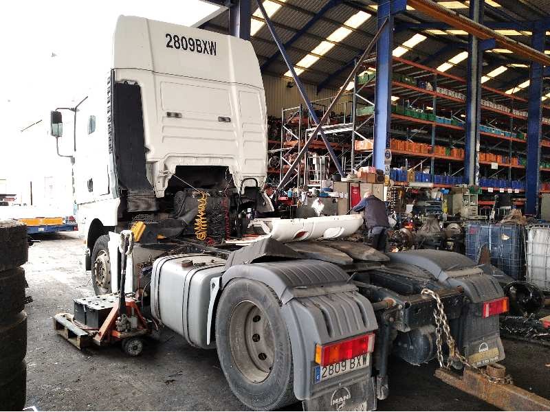 man tg - a 18.xxx del año 2002