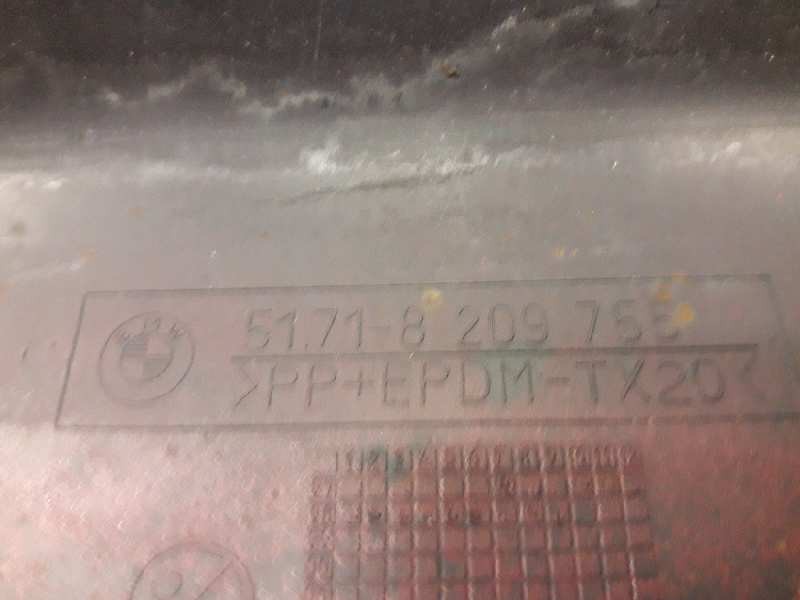 Recambio de estribo izquierdo para bmw serie 3 berlina (e46) 320i referencia OEM IAM 51718209755  