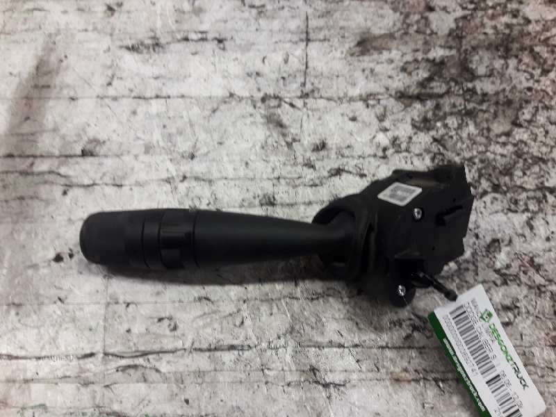 Recambio de mando limpia para dodge caliber s referencia OEM IAM 214867207  