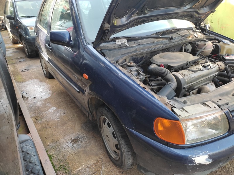 volkswagen polo berlina (6n1) del año 1995