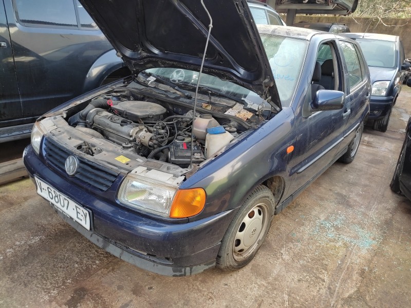 volkswagen polo berlina (6n1) del año 1995