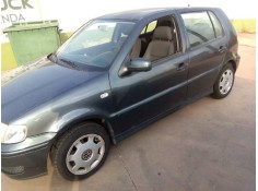 volkswagen polo berlina (6n2) del año 2000 2