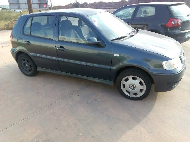 volkswagen polo berlina (6n2) del año 2000