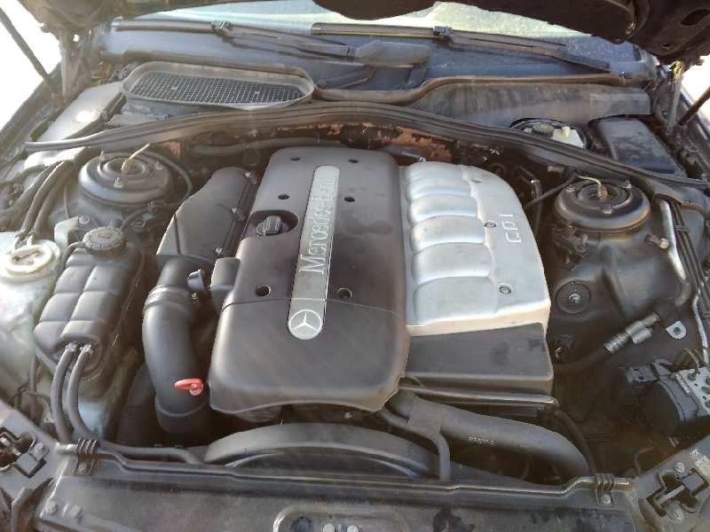 mercedes-benz clase s (w220) berlina del año 2002