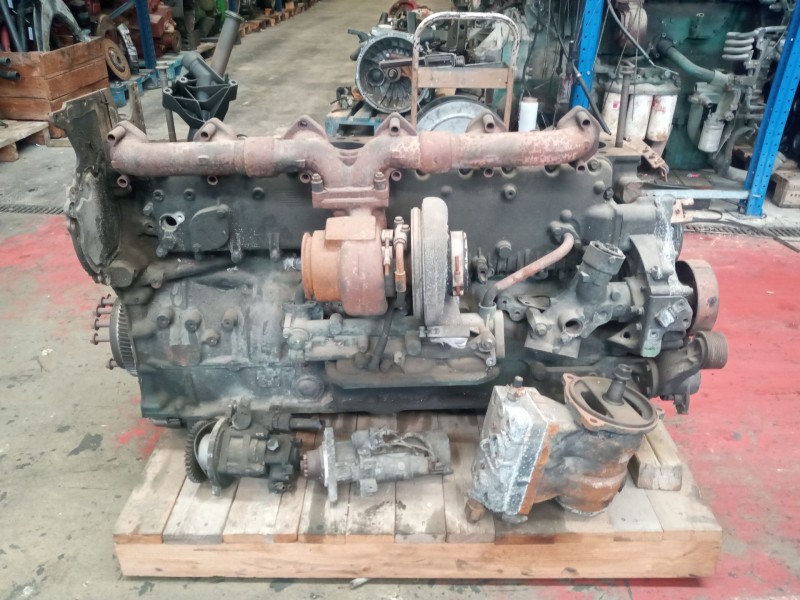 Recambio de despiece caja cambios para volvo fh xxx 12.8 diesel referencia OEM IAM D13A440EC06  