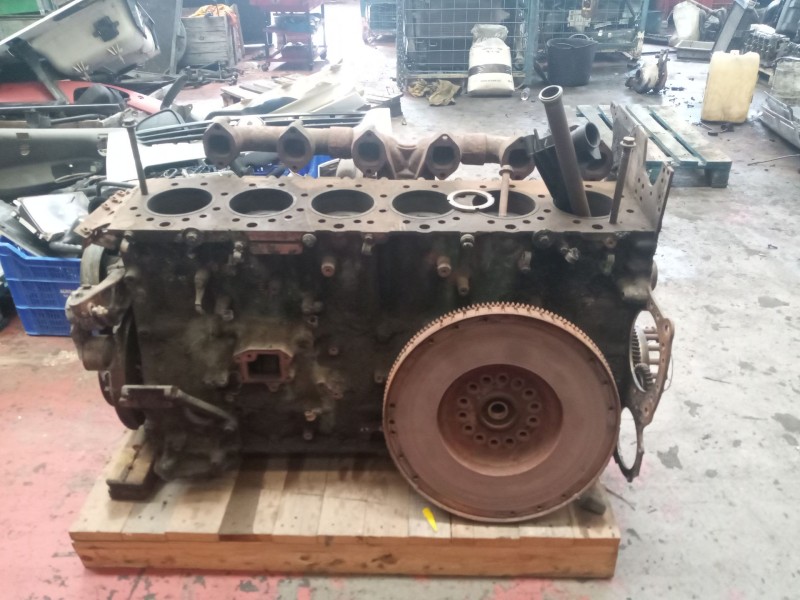 Recambio de despiece caja cambios para volvo fh xxx 12.8 diesel referencia OEM IAM D13A440EC06  