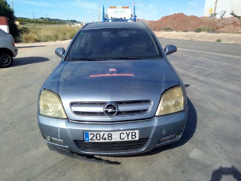 opel signum del año 2004