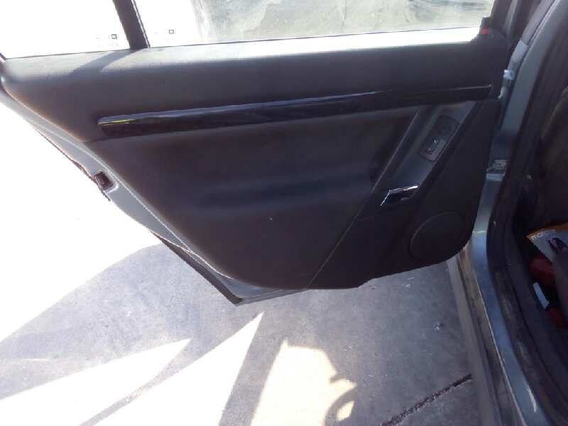 opel signum del año 2004