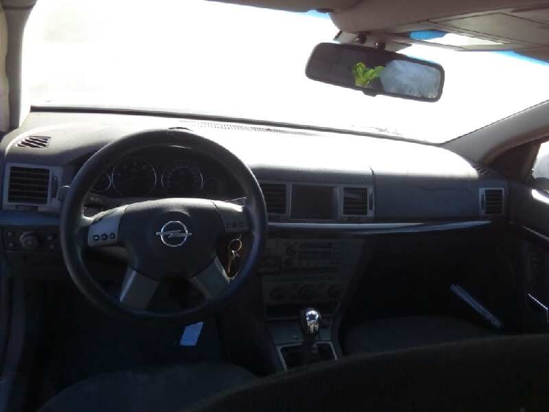 opel signum del año 2004