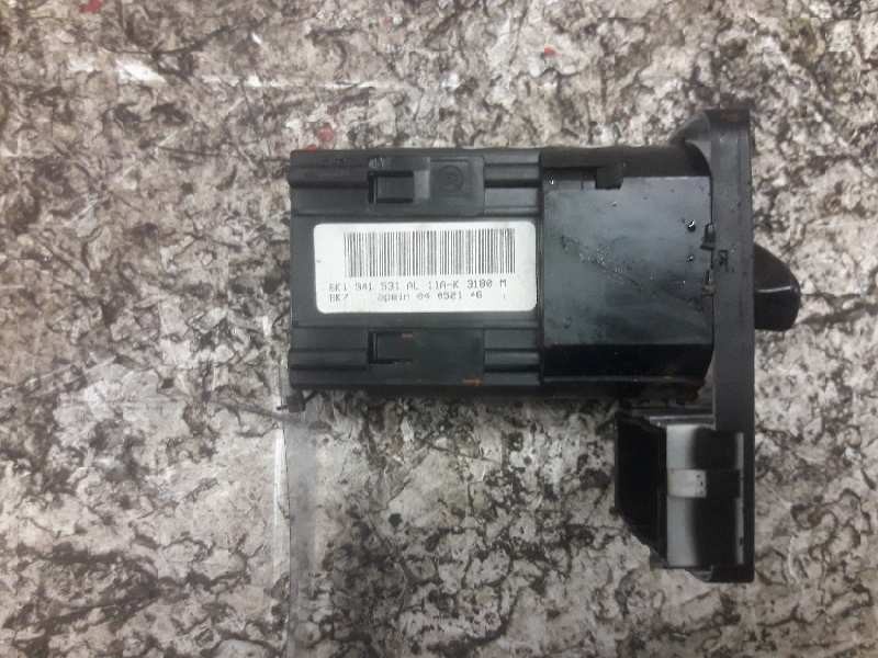 Recambio de mando luces para seat ibiza (6k1) sport referencia OEM IAM 6K1941531AL 04052146 17 PINS