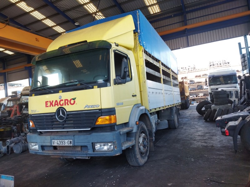 mercedes-benz atego 6-cil.4x2/bm 970,2,4-6 del año 1999
