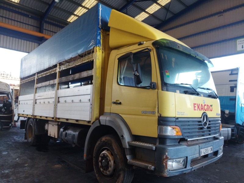 mercedes-benz atego 6-cil.4x2/bm 970,2,4-6 del año 1999