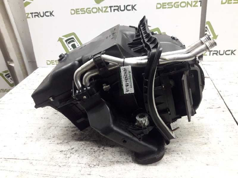 Recambio de evaporador aire acondicionado para bmw serie 3 berlina (e46) 320i referencia OEM IAM 64118384098  