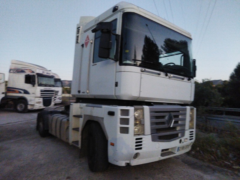 renault magnum 4xx.18/4xx.26 02  del año 2005